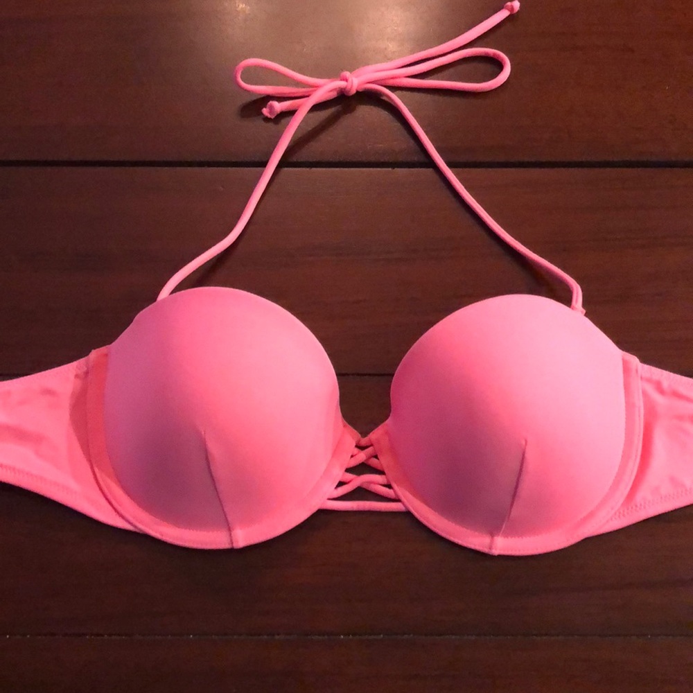 Victoria’s Secret Swim Top, 34 C coral